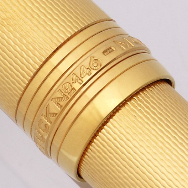 Montblanc Meisterstuck Solitaire 146 Fountain Pen - Gold-Plated